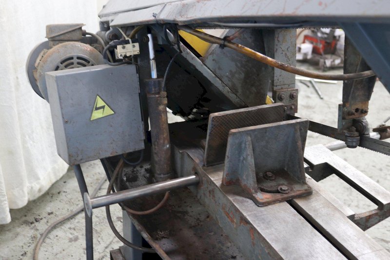 9" X 16" ROCKWEL/DELTA  HORIZONTAL BAND SAW: STOCK #73823