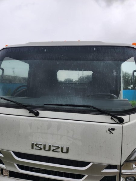 Isuzu NRR 19’ Rollback Tow Truck, 2023 – Diesel, Automatic 19,500 GVWR