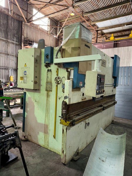 220 TON X 12' DURMAZALAR/FINELINE HAP37200 CNC PRESS BRAKE. STOCK # 0342525