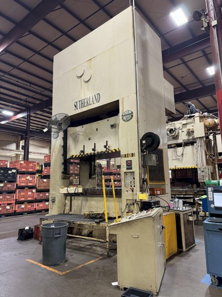300 TON SUTHERLAND SP2-D-30096-48-16  STRAIGHT SIDE DOUBLE CRANK 5 PRESS TANDEM LINE. STOCK # 1225524