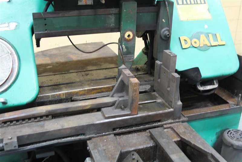 12' X 20' DOALL AUTOMATIC FEED HORIZONTAL SAW: STOCK 59766