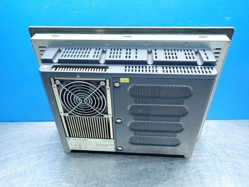ALLEN BRADLEY 15" DISPLAY, 32GB SLC SOLID STATE STORAGE INTEGRATED DISPLAY INDUSTRIAL COMPUTER  -  6181P-15A3HW71AC