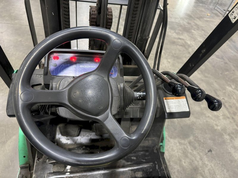 5000 LB MITSUBISHI MODEL #FGC25N LP GAS FORKLIFT: STOCK #78306