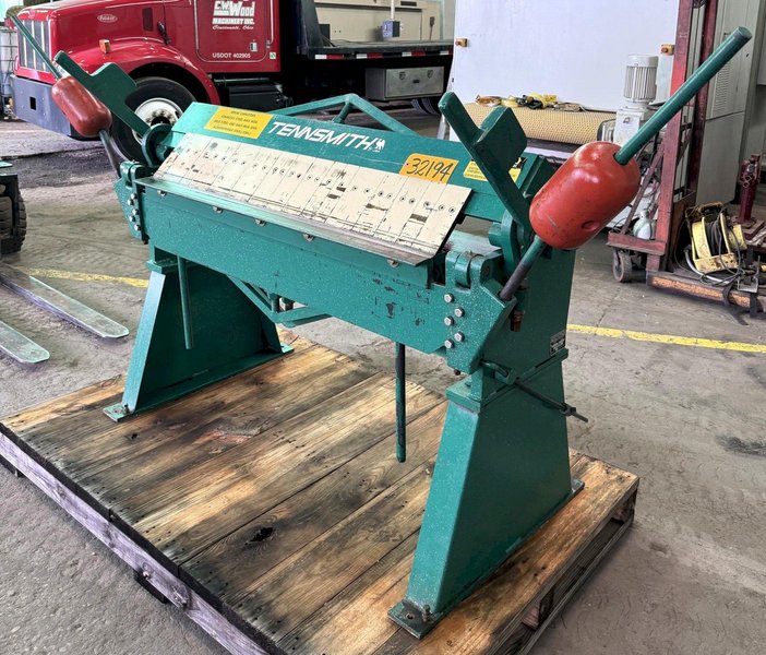 48" x 12 Ga. Tennsmith Box &amp; Pan Brake , Floor Model, Complete Set Of Fingers