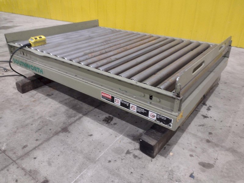 3800 LBS X 60" X 42" SOUTHWORTH MODEL #LS4-36 HYDRAULIC SCISSOR LIFT TABLE WITH ROLLER TOP, 110 VOLT: STOCK #20884