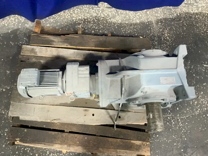 SEW-EURODRIVE 3 HP GEAR DRIVE