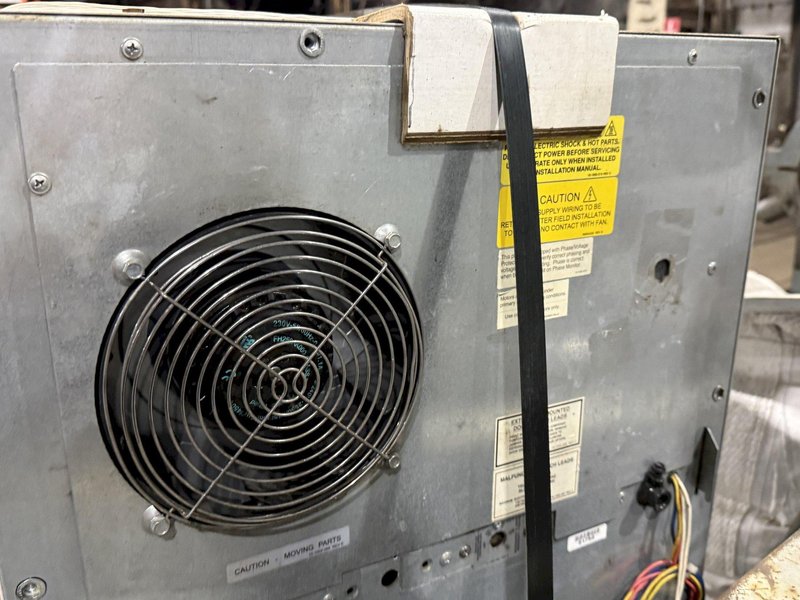 214, 000 BTU McLean Model G572046G050 Cooling Technology Electronic Enclosure Air Conditioner: STOCK 24420