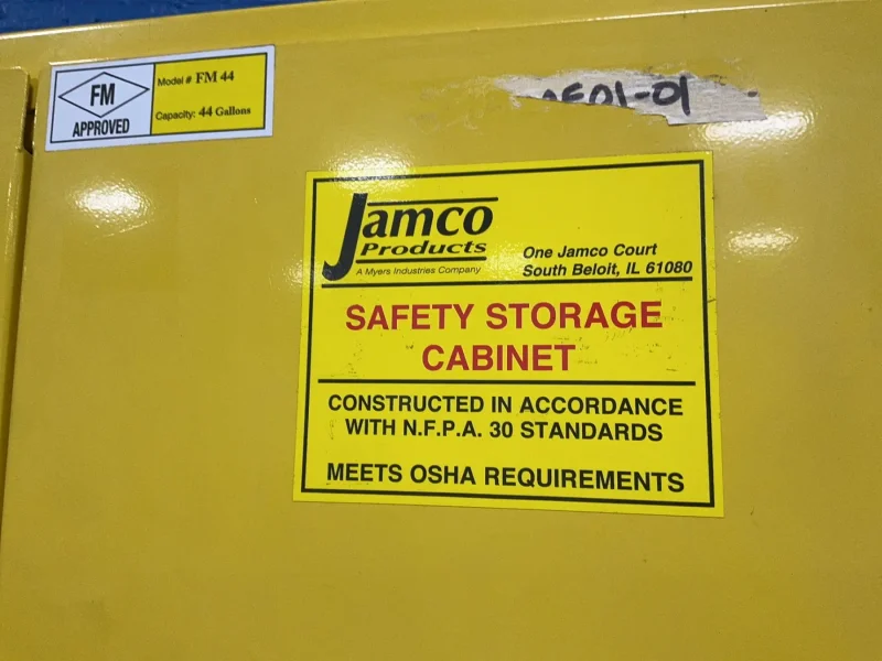 JAMCO PRODUCTS 44 GAL FLAMMABLE CABINET  -  FM44
