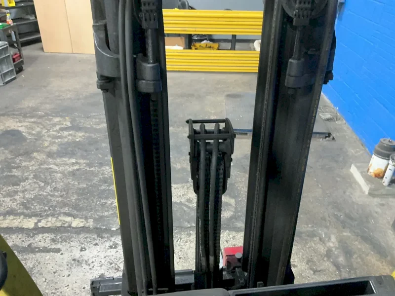 HYSTER 5800 LBS ELECTRIC FORKLIFT   -  E60XN-33