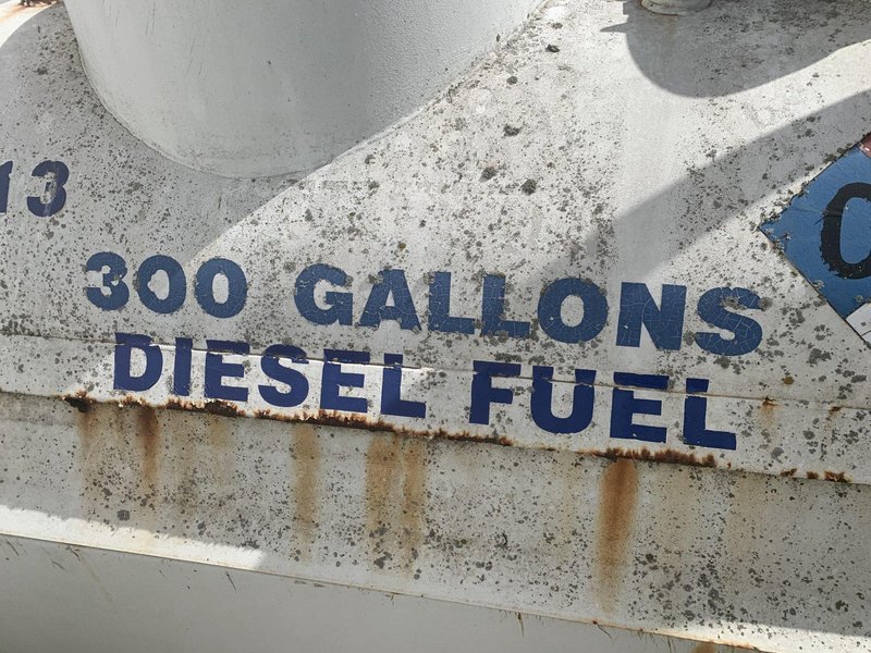 330 GALLON LIQUID STORAGE TANK: STOCK #12942