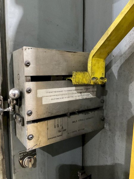 CINCINNATI 3D10 HYDRAULIC POWER SQUARING SHEAR USED