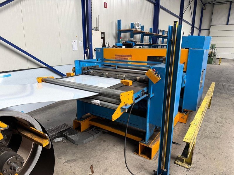 Forstner - 1250 x 2 mm slitting &amp; cut to length CNC