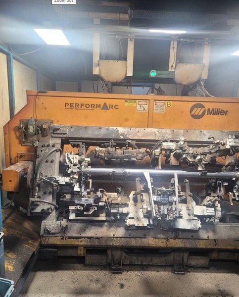 Miller Performarc Robotic 3-Arm Weld Cell, 2014 – Panasonic TA1600 Robots