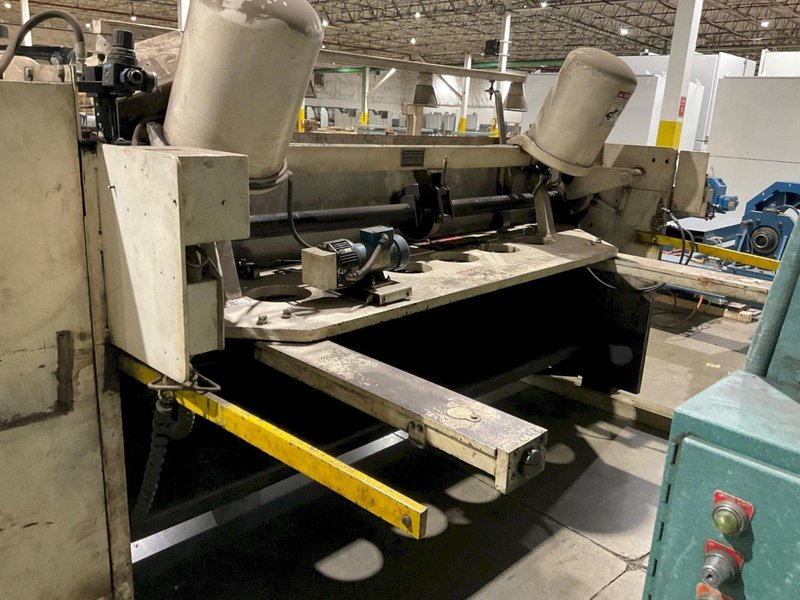 CINCINNATI 1810G SHEAR USED