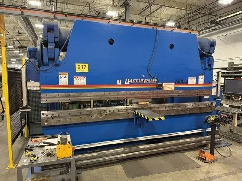 2005 Accurpress 7400-14 CNC Hydraulic Press Brake (#5909)