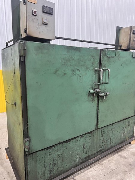 1998 DAYTON DUAL ZONE GAS POWERED PRE-HEAT DIE OVEN, WITH DIGITAL TEMP CONTROLLER: STOCK #20215