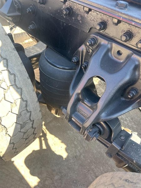 2022 Kenworth T680 1XKYD49X9NJ466983