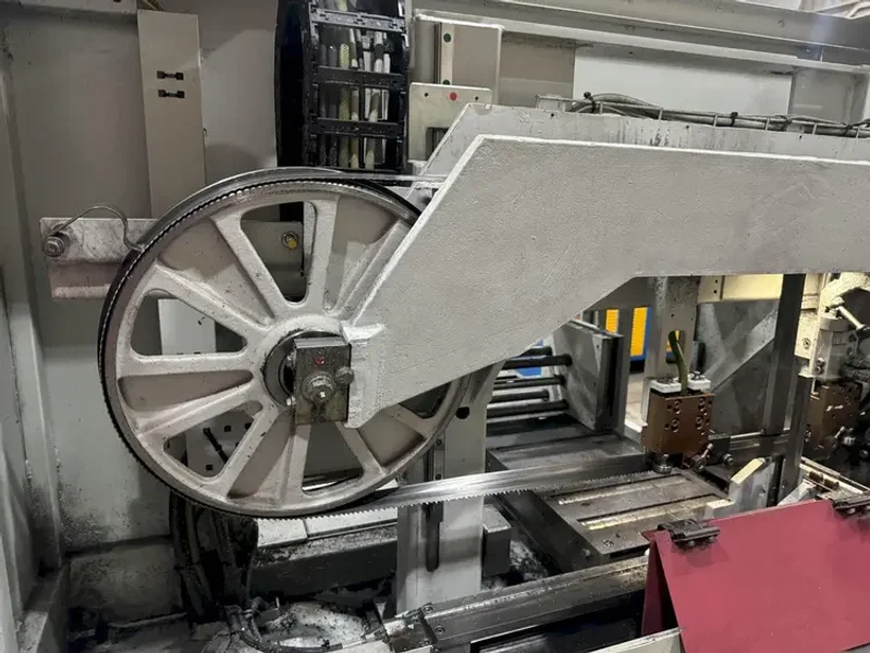 USED BEHRINGER 11.8" X 10.2" DUAL POST AUTOMATIC BANDSAW MODEL HBE 261A, Year: 2021