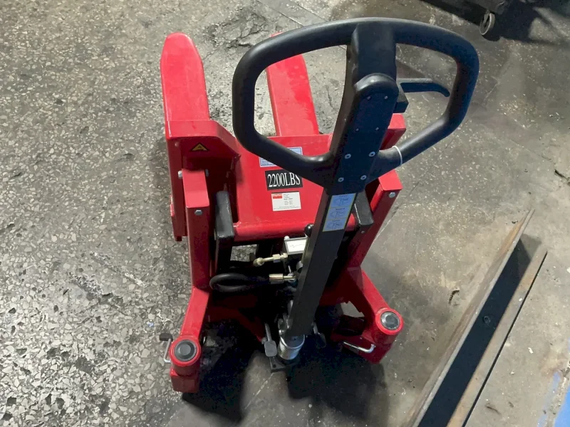 DAYTON 2200LBS MANUAL PALLET TILTER   -  33W285