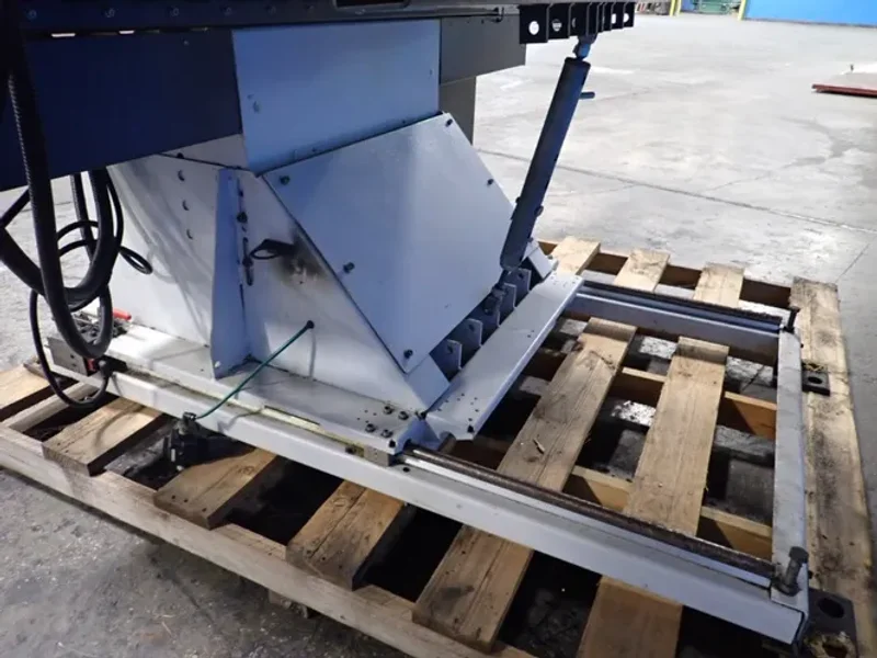 LNS 63" AUTOMATIC BAR FEEDER   -  Q.L.SERVO S3
