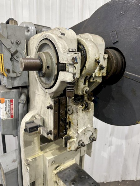 15 TON ROUSSELLE MODEL #15H HORN PRESS: STOCK #77637