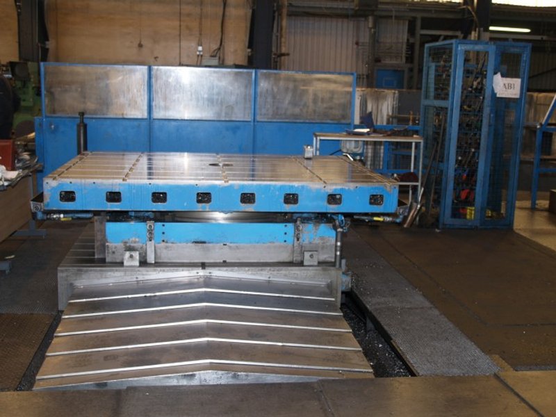 Giddings &amp; Lewis 72” x 96” Manual Rotary Table on CNC W Axis Slide