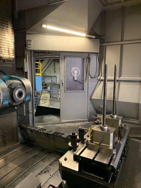 MAKINO T2 5 Axis HMC