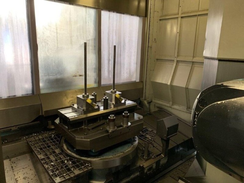 MAKINO T2 5 Axis HMC