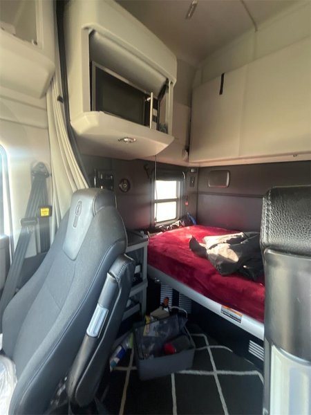 2023 Kenworth T680 1XKYDP9X6PJ224754