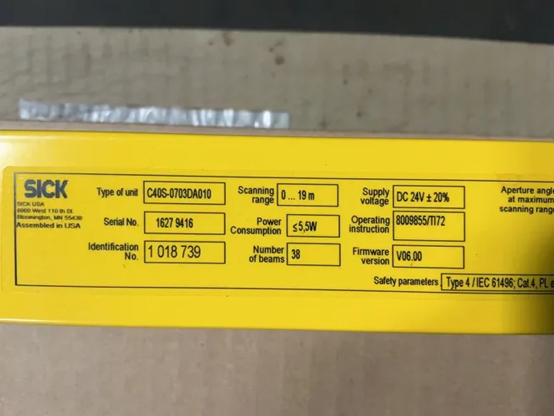 SICK 19 M SCANNING RANGE SAFETY LIGHT CURTAIN SENDER  -  C40S-0703DA010