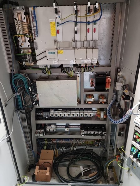 Hermle - C800V X: 800 - Y: 600 - Z: 500 mm CNC