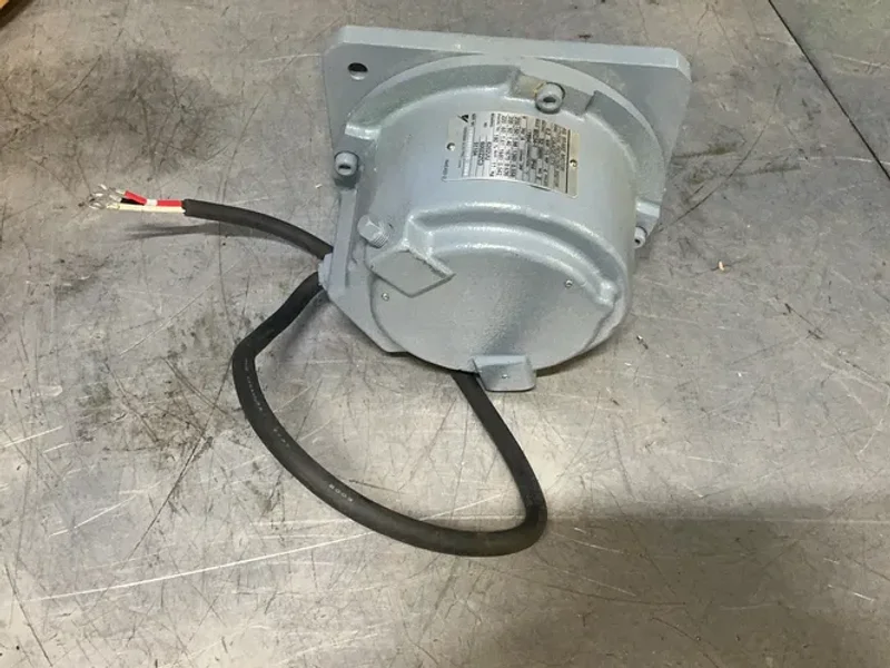 Yaskawa Electric 1.25hp. 1360/1670/1680rpm 3-phase Induction Motor - Uaage-5tx