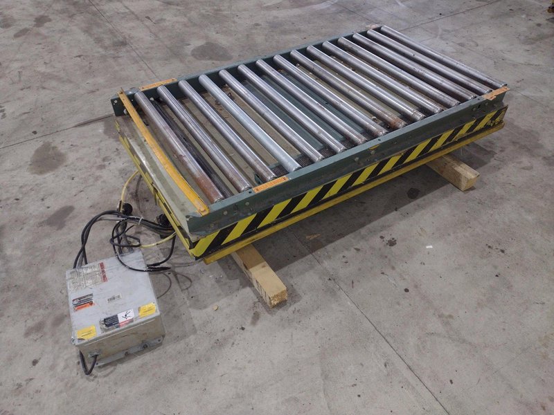 3500 LB X 60" X 36" SOUTHWORTH HYDRAULIC SCISSOR LIFT TABLE WITH ROLLER TOP: STOCK #20931