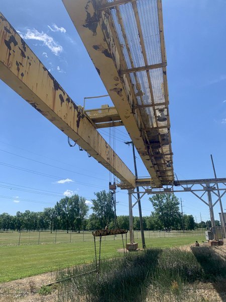 10 TON X 60' X 1000' P&amp;H OVERHEAD SELF STANDING YARD CRANE SYSTEM: STOCK #13150