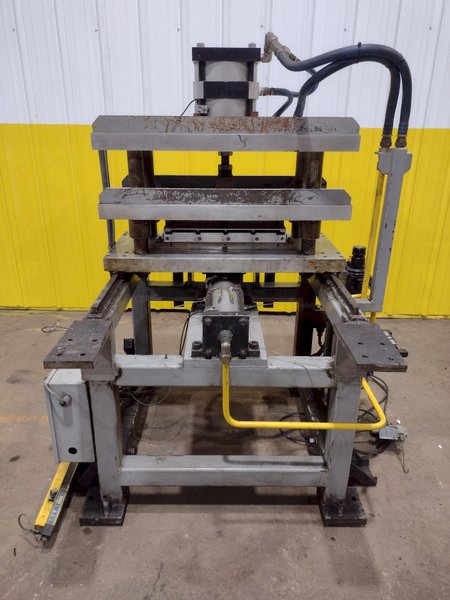 22" PNEUMATIC CUTOFF SHEAR &amp; PRESS WITH ACCELORATOR: STOCK #19539