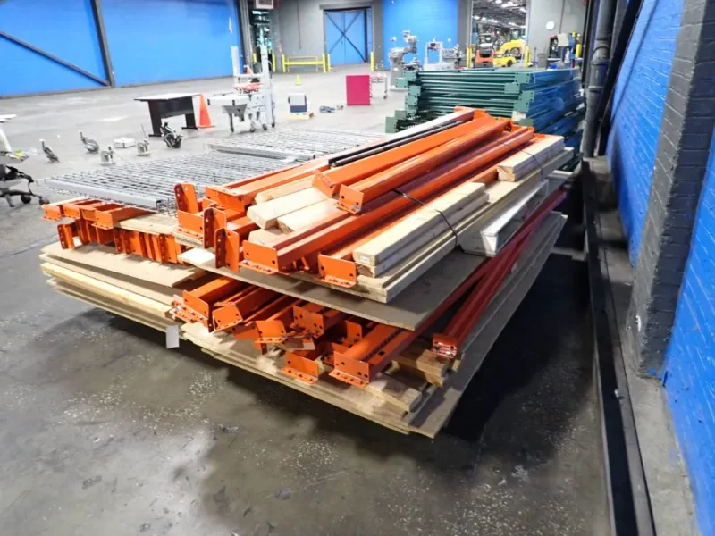 42" X 120" PALLET RACKING  -  TEAR DROP