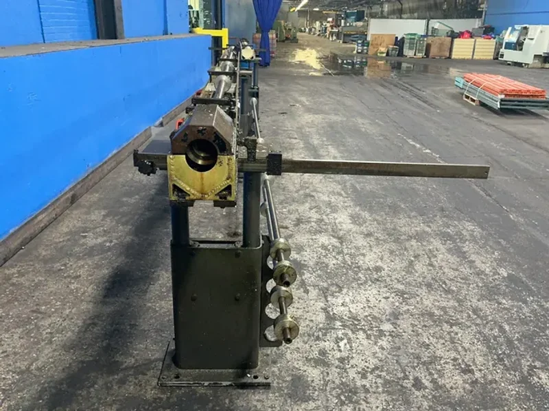 Hardinge 1.5” X 185” Bar Feeder - Har-matic