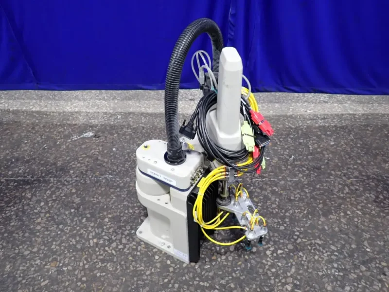 OMRON INDUSTRIAL ROBOT   -  ECOBRA 600