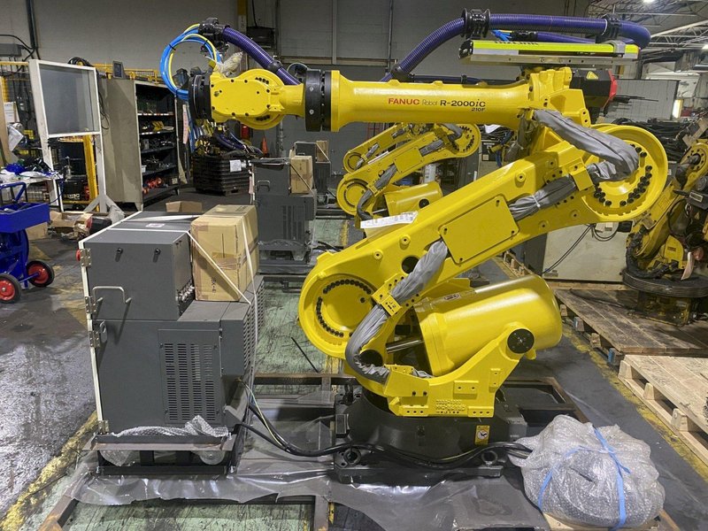 FANUC – R-2000iC/210F w/ R30iB PLUS Controls &amp; Leoni Dress Pack NEW