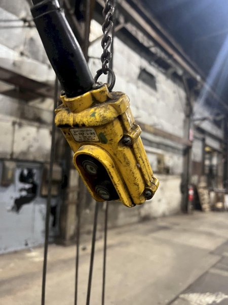 3000 LBS (1.5 TON) P&amp;H MOTORIZED POWER CABLE HOIST: STOCK 18433