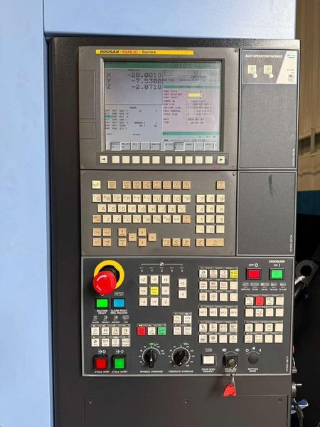 Doosan DNM-500II CNC Vertical Machining Center – TSC Mill