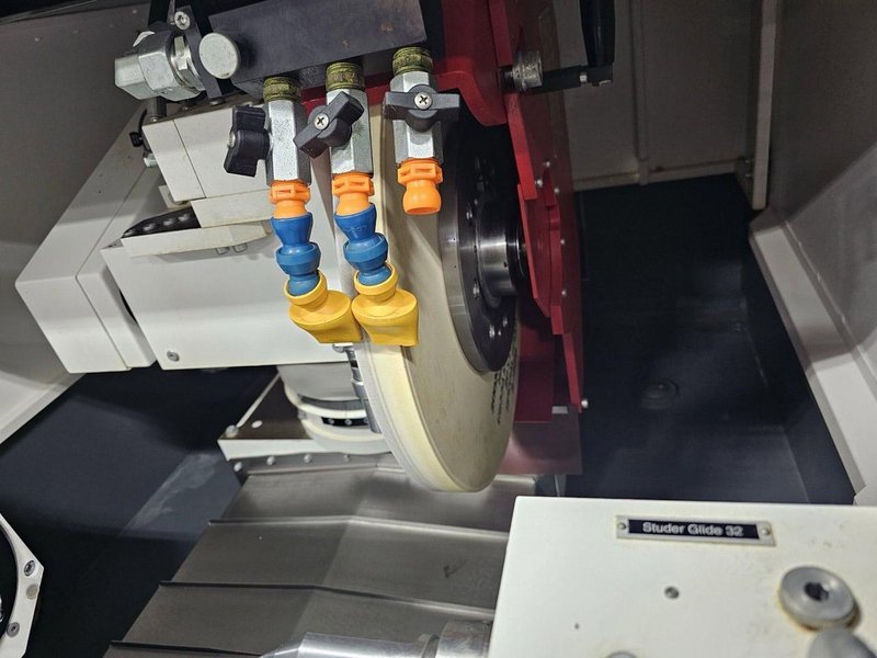 Studer Favorit CNC Cylindrical Grinder, 2021 – Low Hours, Fanuc Control, Tooling