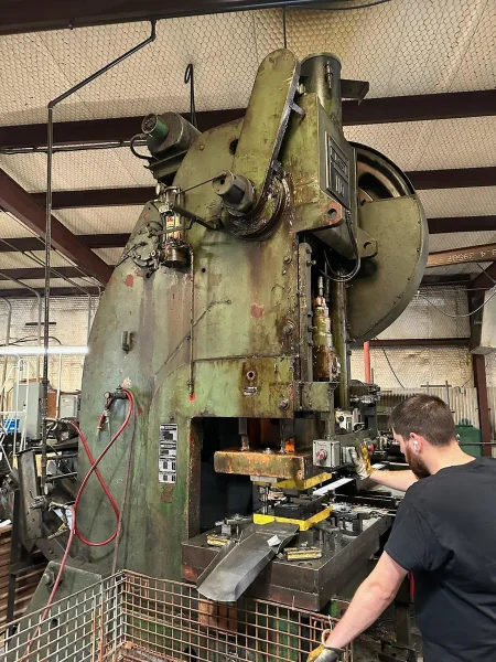 1965 US INDUSTRIAL 54-3040 | Presses, O.B.I.