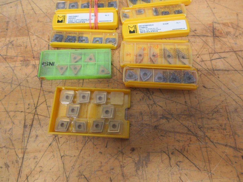 Replaceable Boring Heads, Kennametal &amp; Valenite and Carbide Turning Inserts- Auction Item