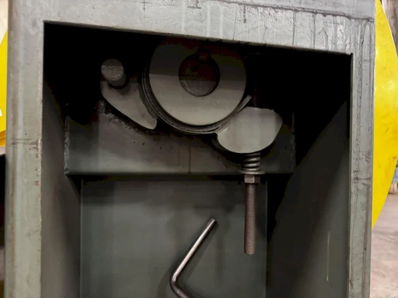 2,500 LB X 18&quot; AMERICAN MODEL 60 UNCOILER: YOBRO #23932