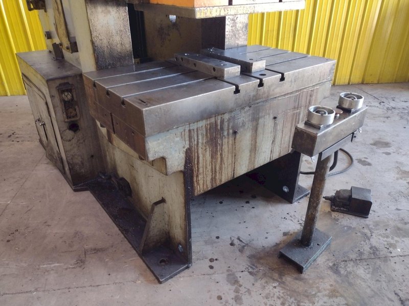 165 TON AIDA MODEL #PC-15(2) MECHANICAL CRANK GAP FRAME PRESS  7.8" STROKE : YOBRO #25990