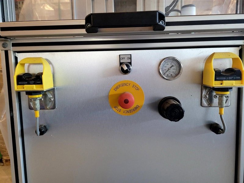 Convectium (Comoso VAS01316) 710 Captain Capping Machine, 2020