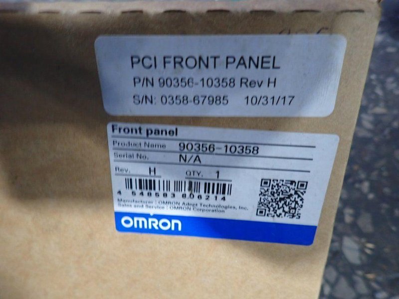 OMRON ADEPT INDUSTRIAL ROBOT   -  ECOBRA 600