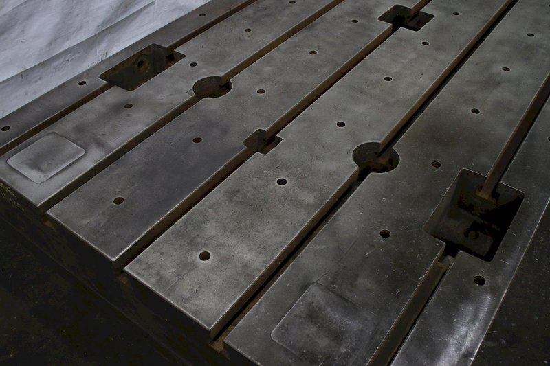 10&#039; X 5&#039; X 16&quot; T SLOTED FLOOR PLATE: STOCK #76042