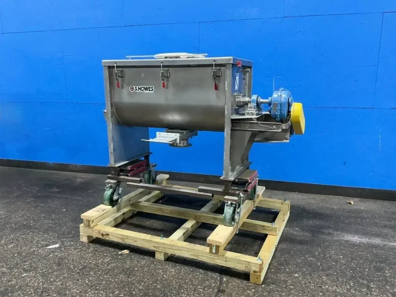 S. HOWES RIBBON BLENDER  -  ES-244